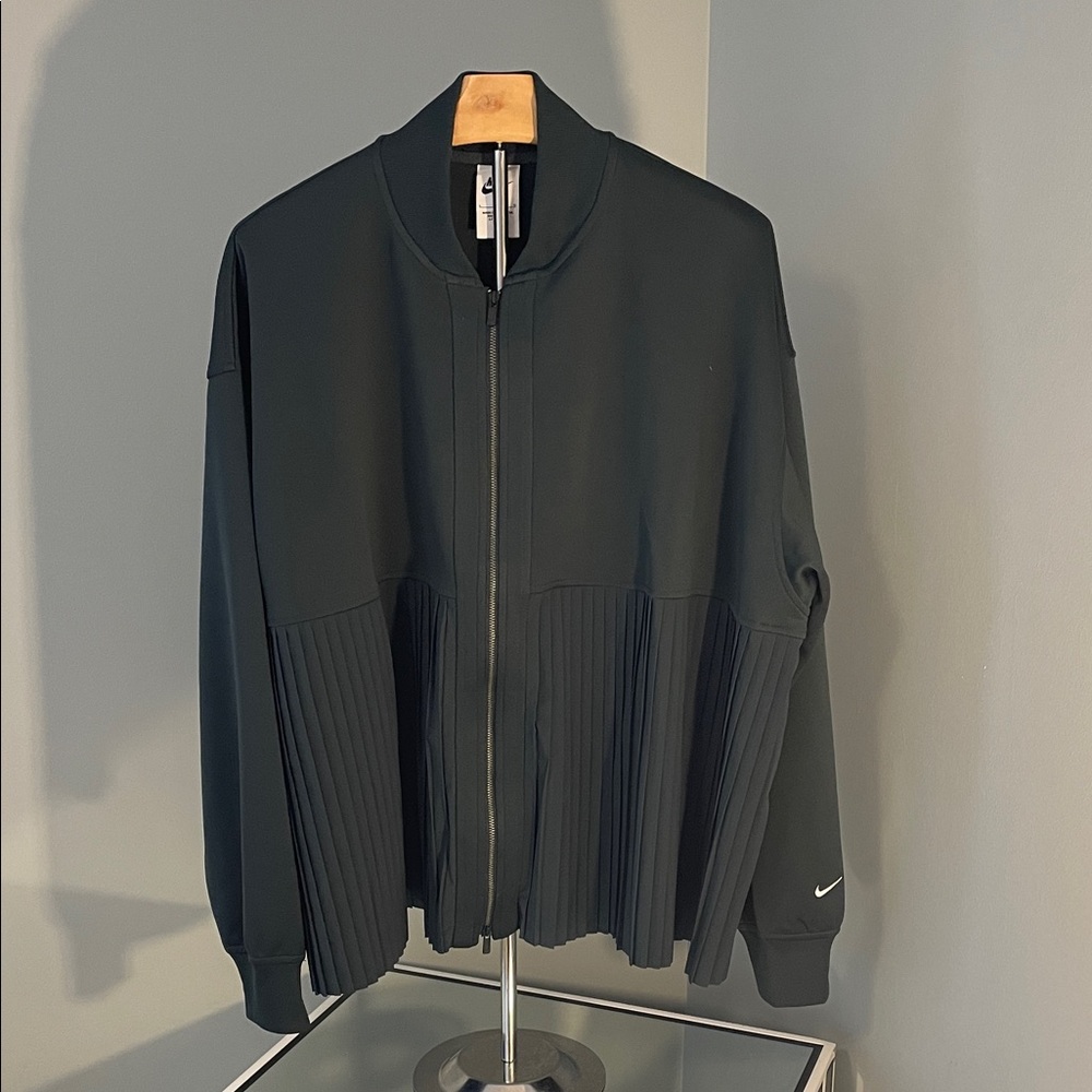 Nike Women's Sportswear Pleated Jacket - Green new large